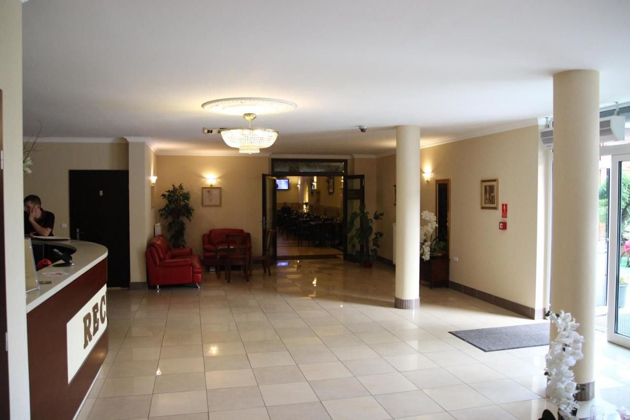 Отель Hotel Adria Руда-Слёнска-18