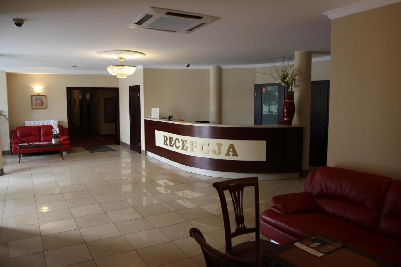 Отель Hotel Adria Руда-Слёнска-12